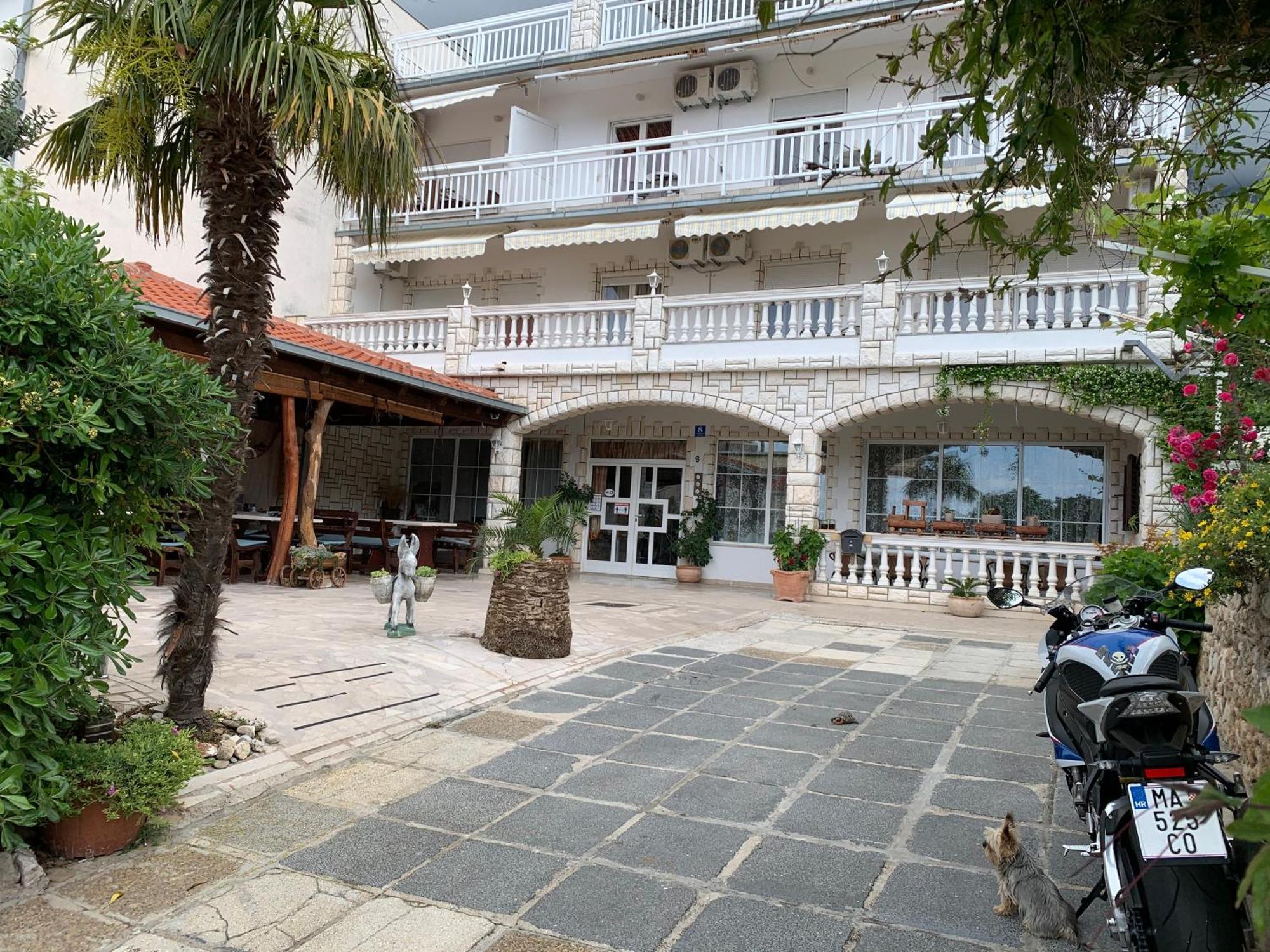 Pansion Ivana Baška Voda Exterior foto