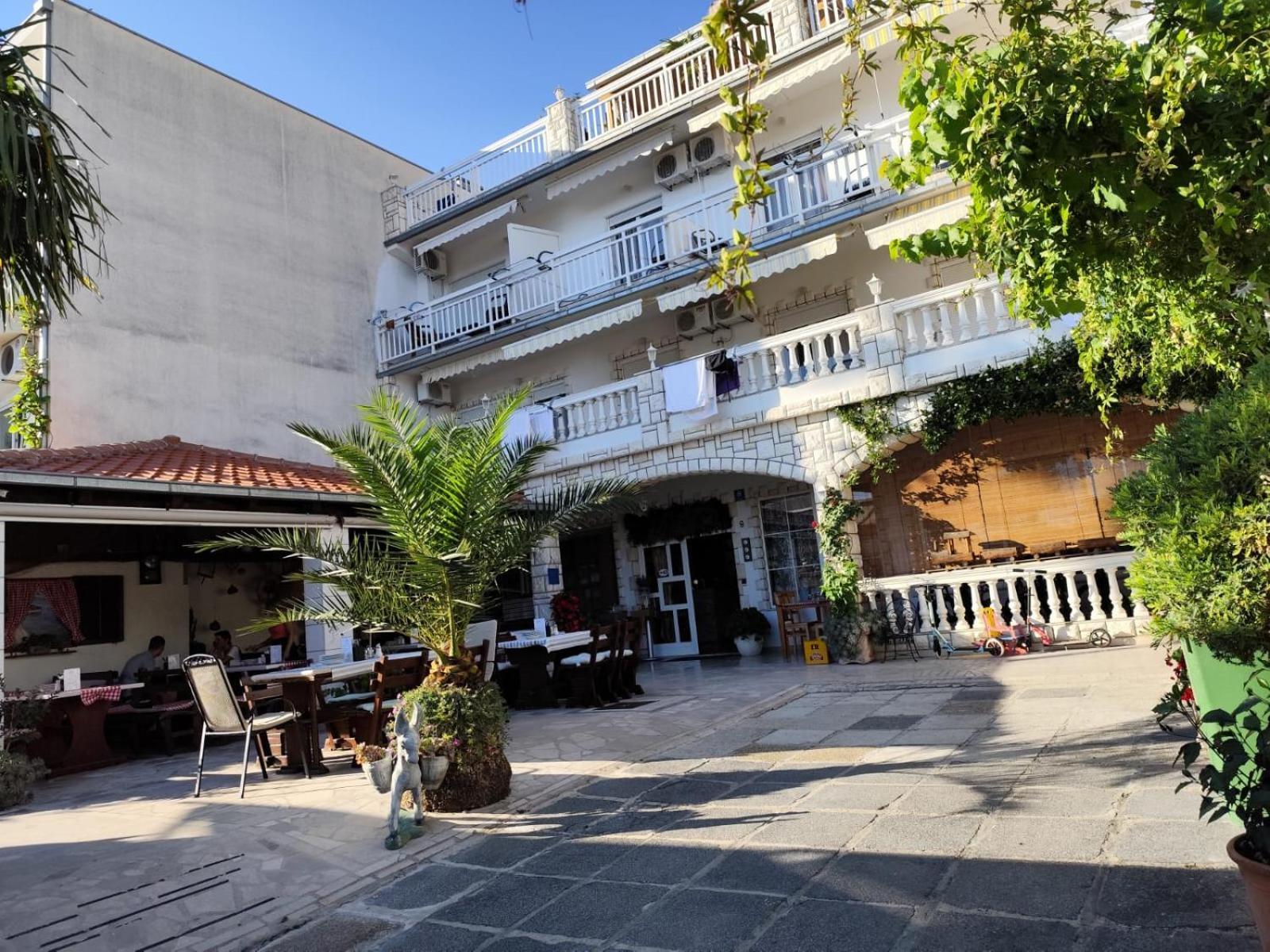 Pansion Ivana Baška Voda Exterior foto